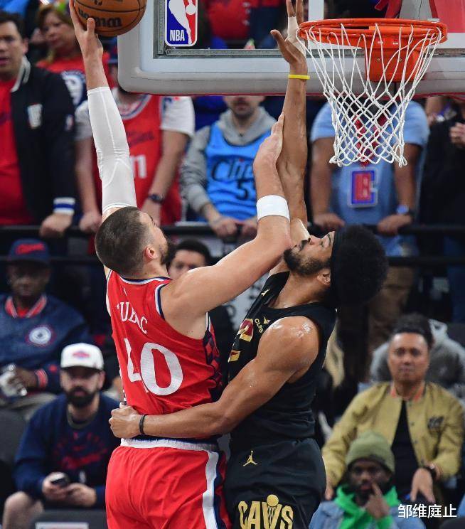 关于快船取胜太阳,士气高昂备战下一场比赛的信息 关于快船取胜太阳,士气高昂备战下一场比赛的信息