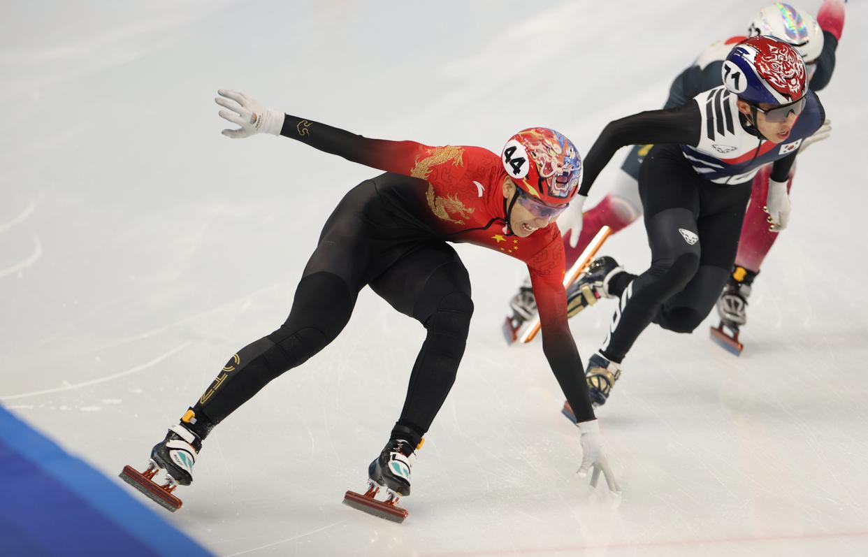 包含短道速滑男子1000米决赛风云激荡的词条