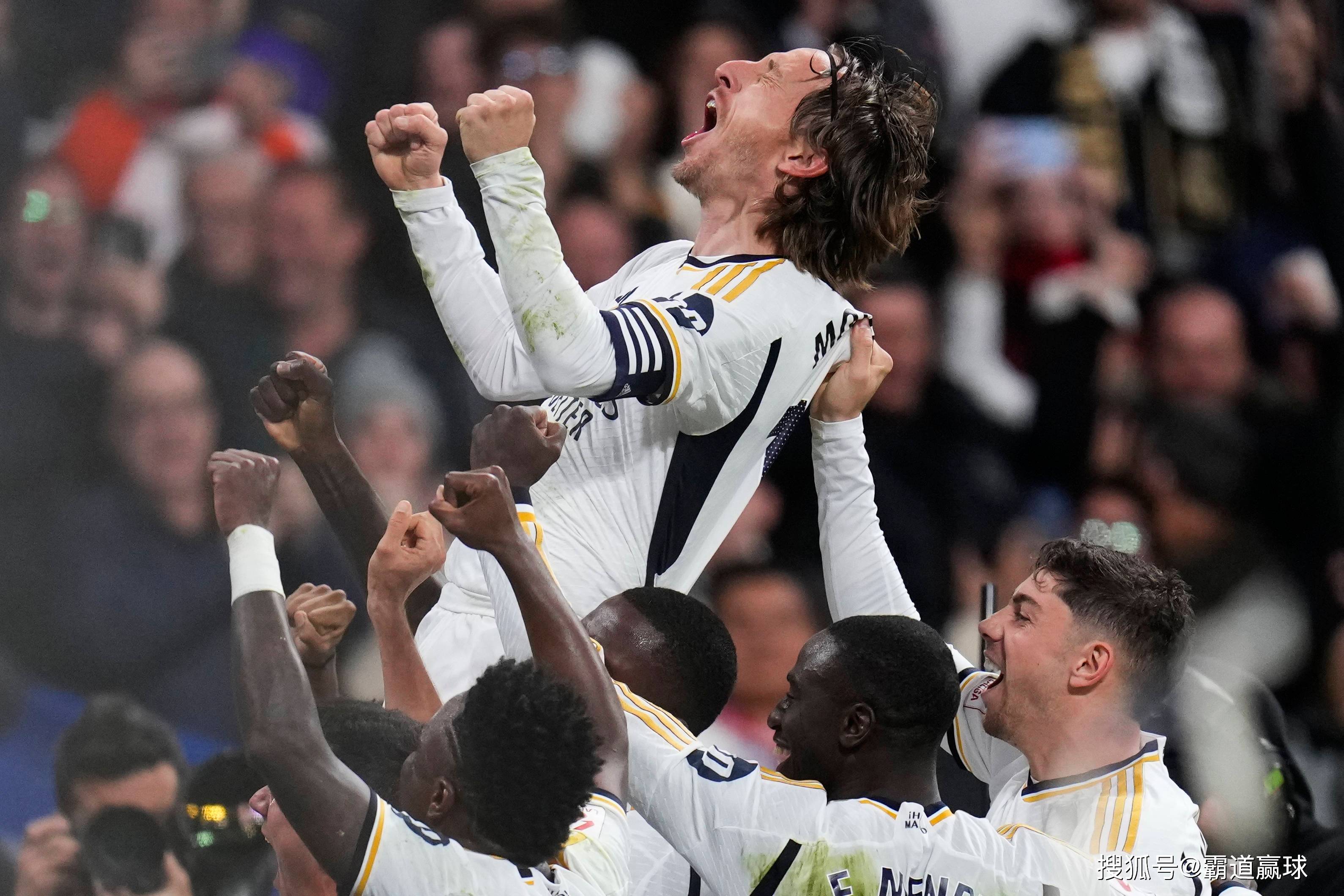 包含亚特兰大客场惨败，客场遭遇失利惨遭逆转的词条