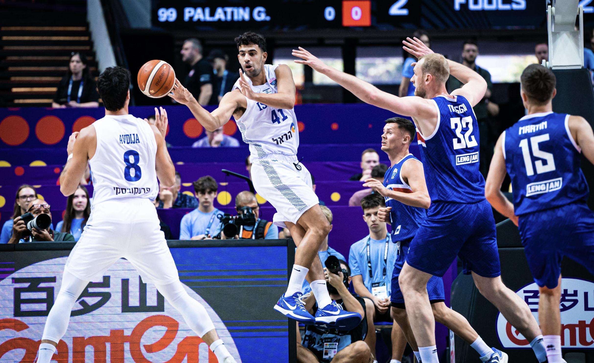 关于比拼到底，赛场上的争夺激情四射的信息